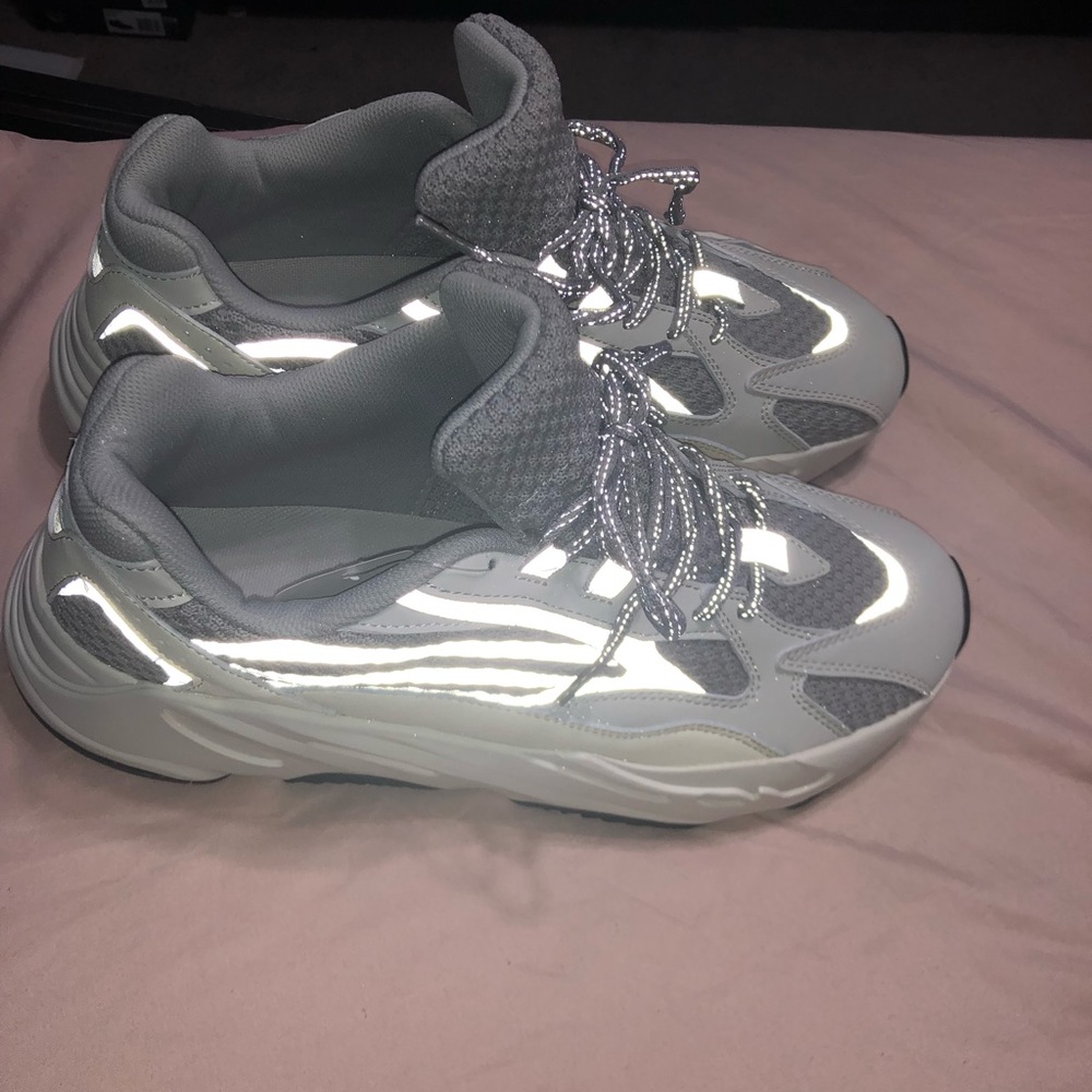 Yeezy 700 V2 Size 11.5